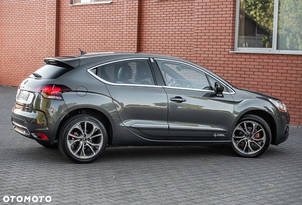 Citroën DS4 2.0 HDi SportChic - 4