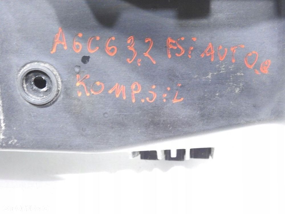 OBUDOWA KOMPUTERA A6 C6 3.2 FSI - 3