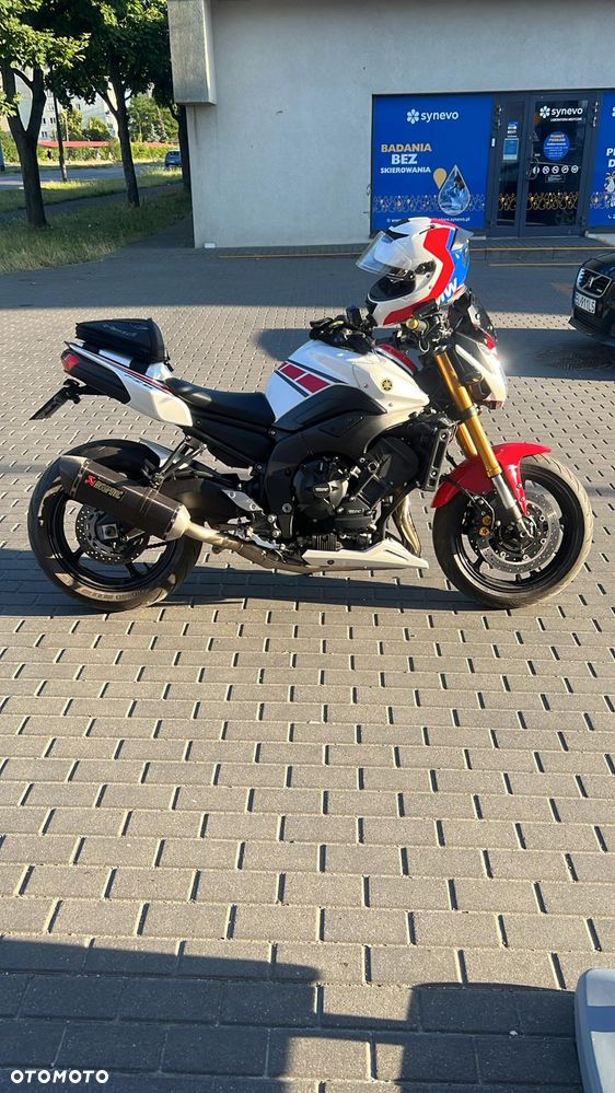 Yamaha FZ8 - 8