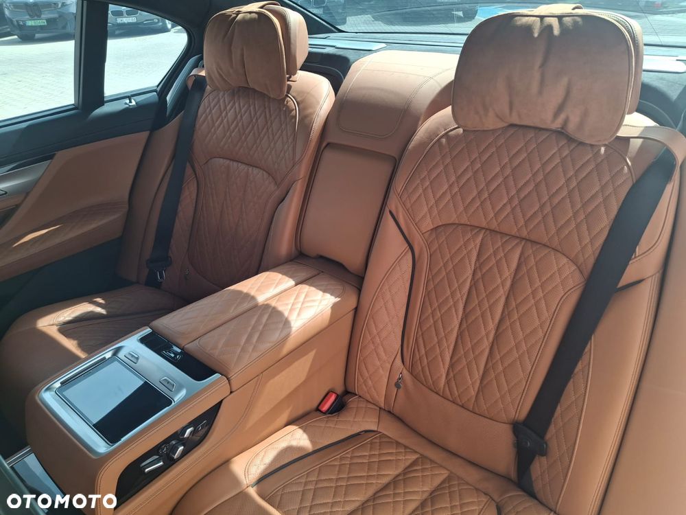 BMW Seria 7 - 6