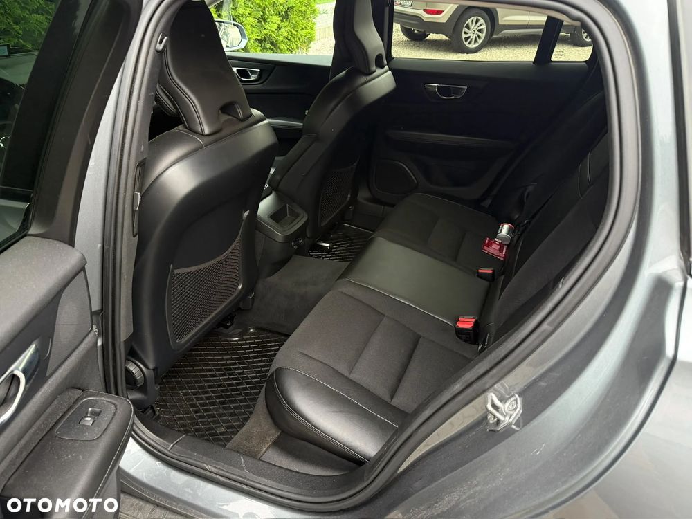 Volvo V60 - 16