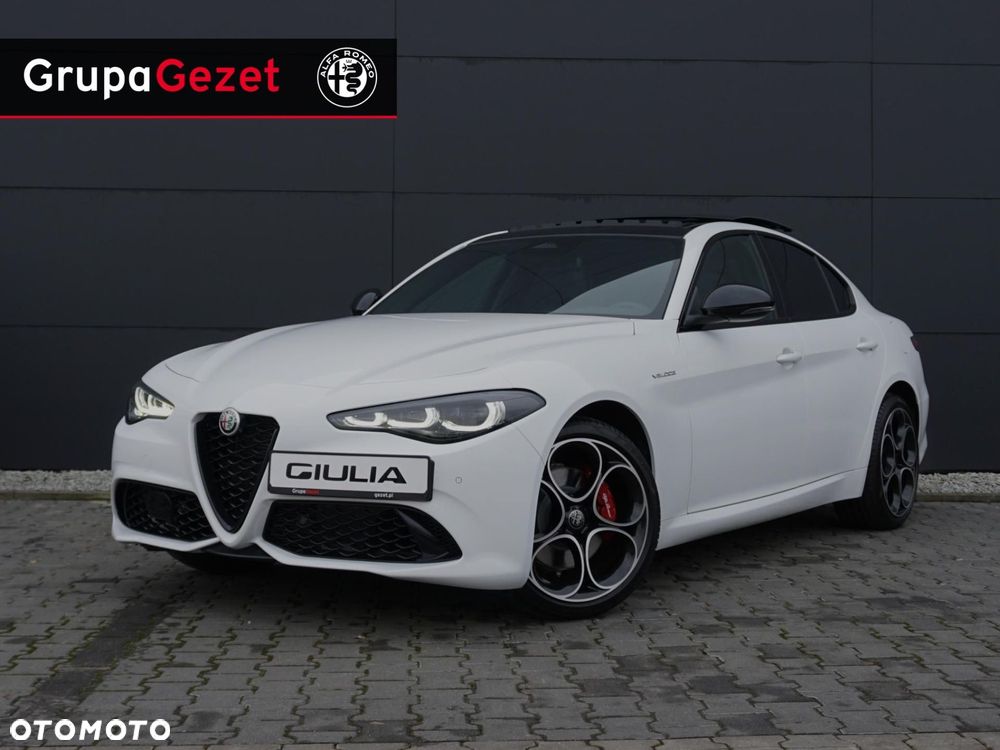 Alfa Romeo Giulia - 10