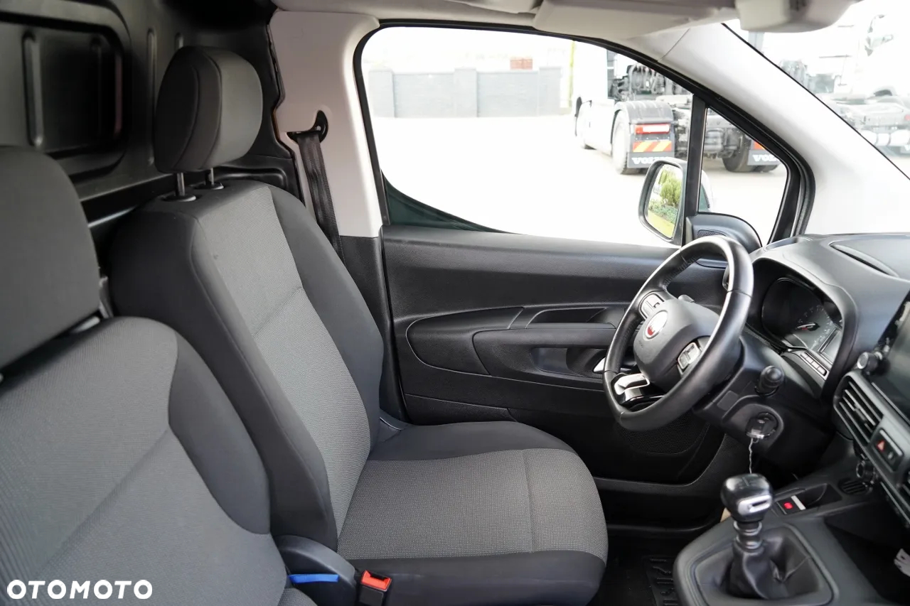 Fiat DOBLO  / FURGON / BLASZAK / 2023 R  / SPROWADZONY - 25