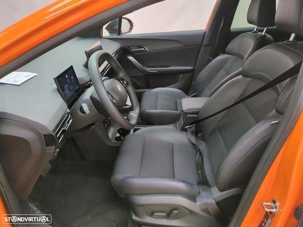 MG MG4 64 kWh Luxury - 12