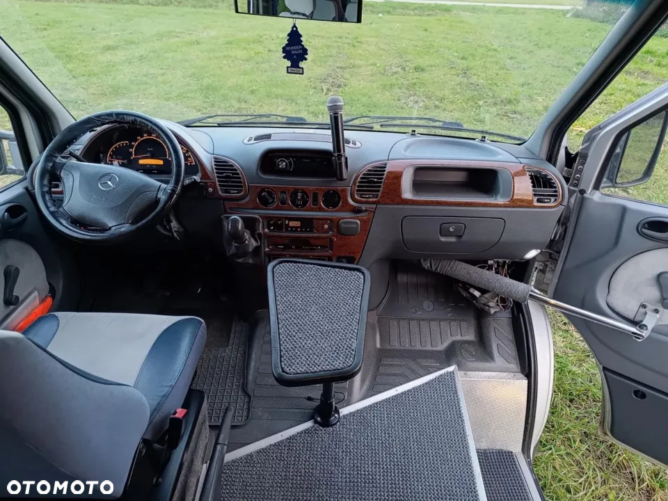 Mercedes-Benz 416 - 2