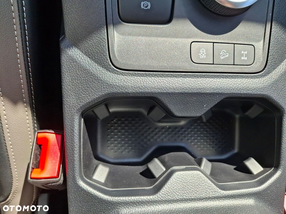 Volkswagen Amarok - 11