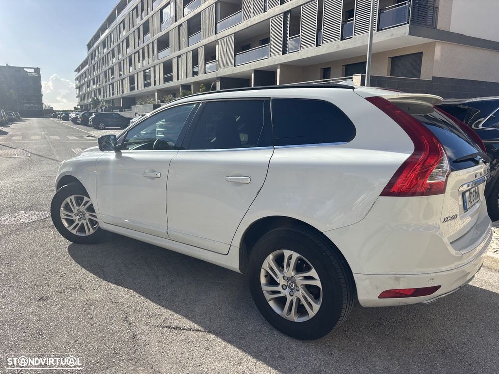 Volvo XC 60 D3 Geartronic Momentum - 5