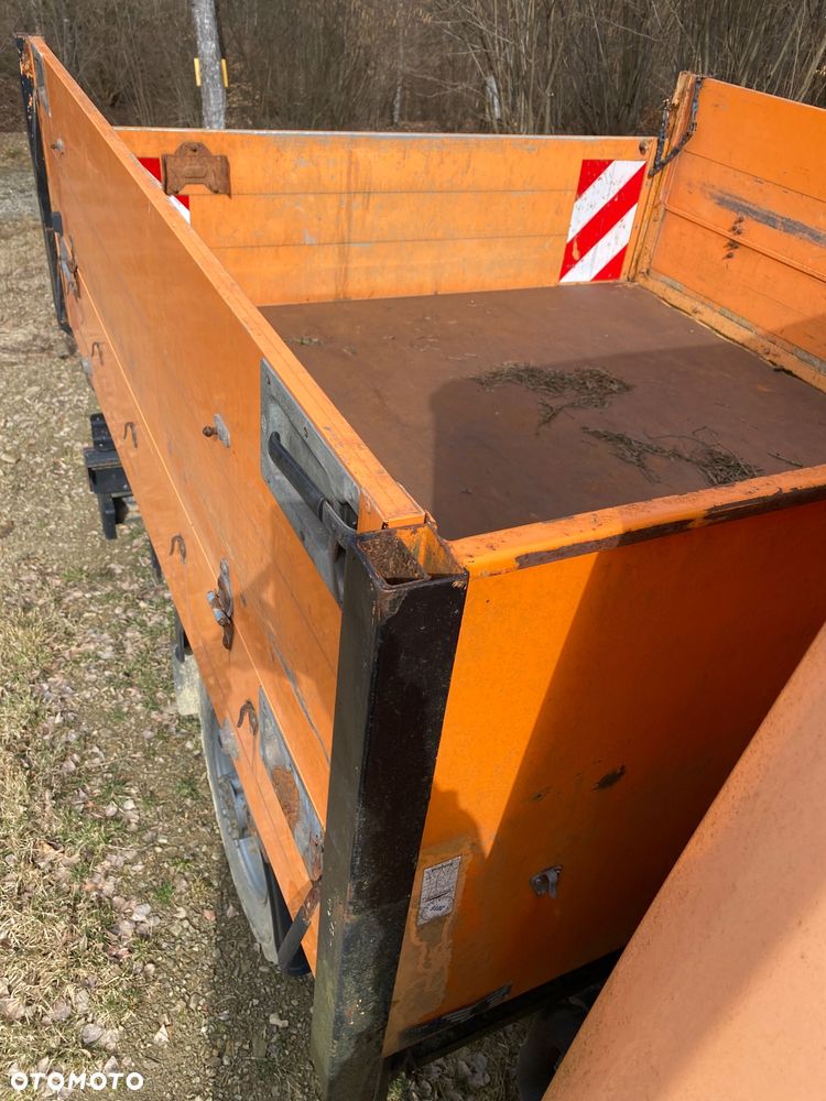 Mercedes-Benz 614 - 5