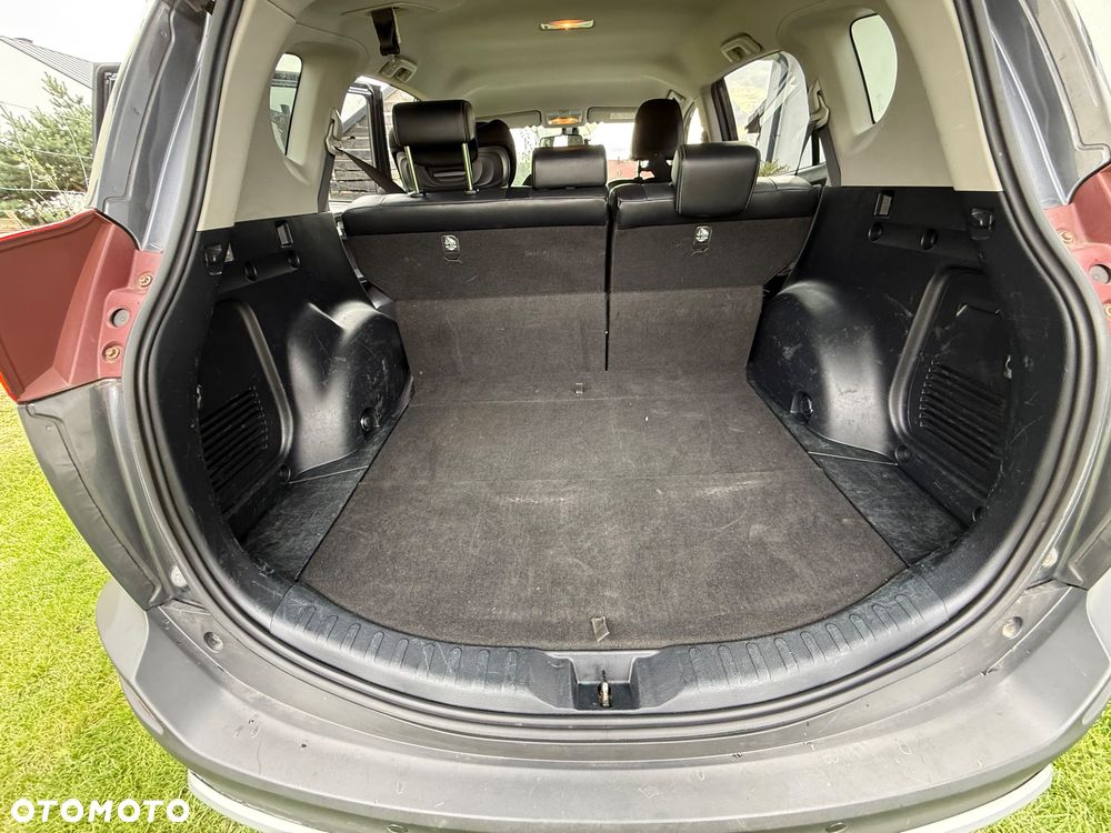 Toyota RAV4 2.0 D-4D Premium - 8