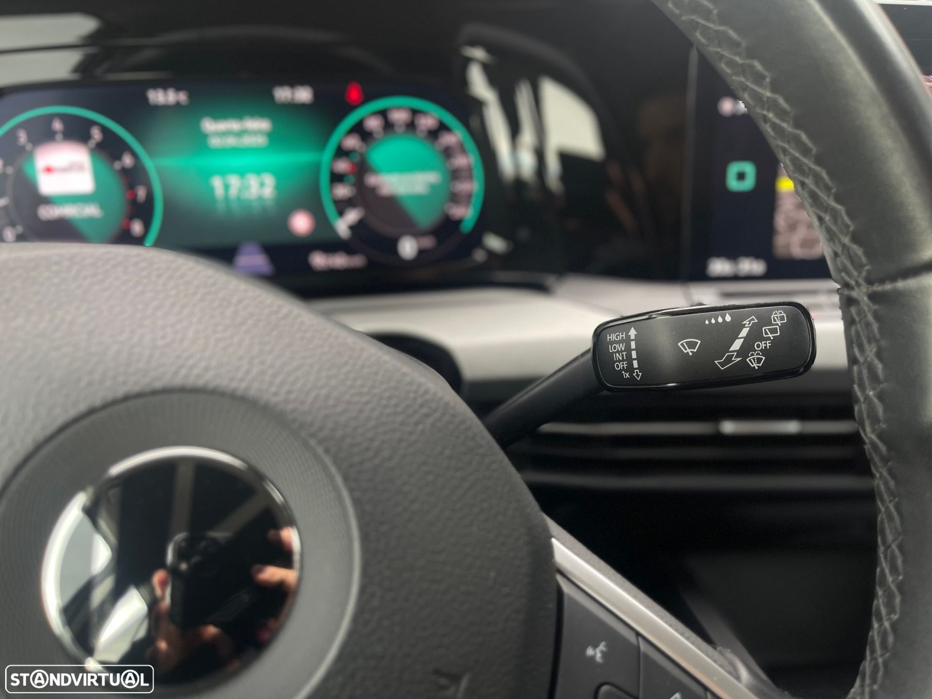 VW Golf 1.0 TSI Life - 23