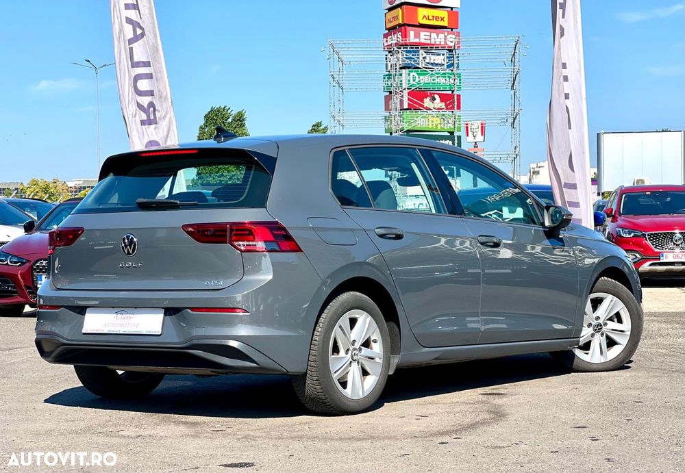 Volkswagen Golf 1.0 eTSI DSG MHEV Life - 5