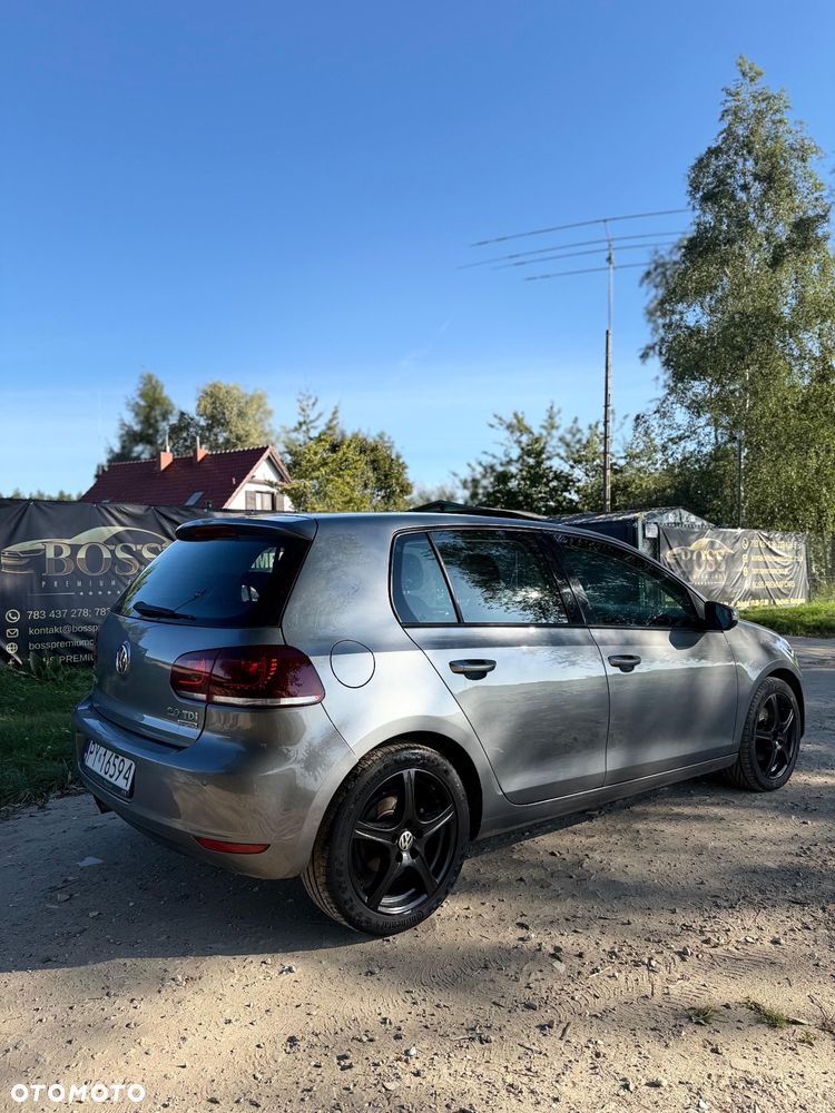 Volkswagen Golf 2.0 TDI DPF BlueMotion Technology Comfortline - 8