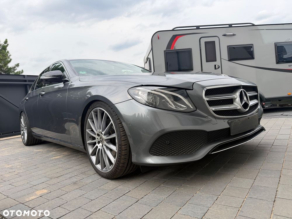 Mercedes-Benz Klasa E 350 d 9G-TRONIC Exclusive - 4