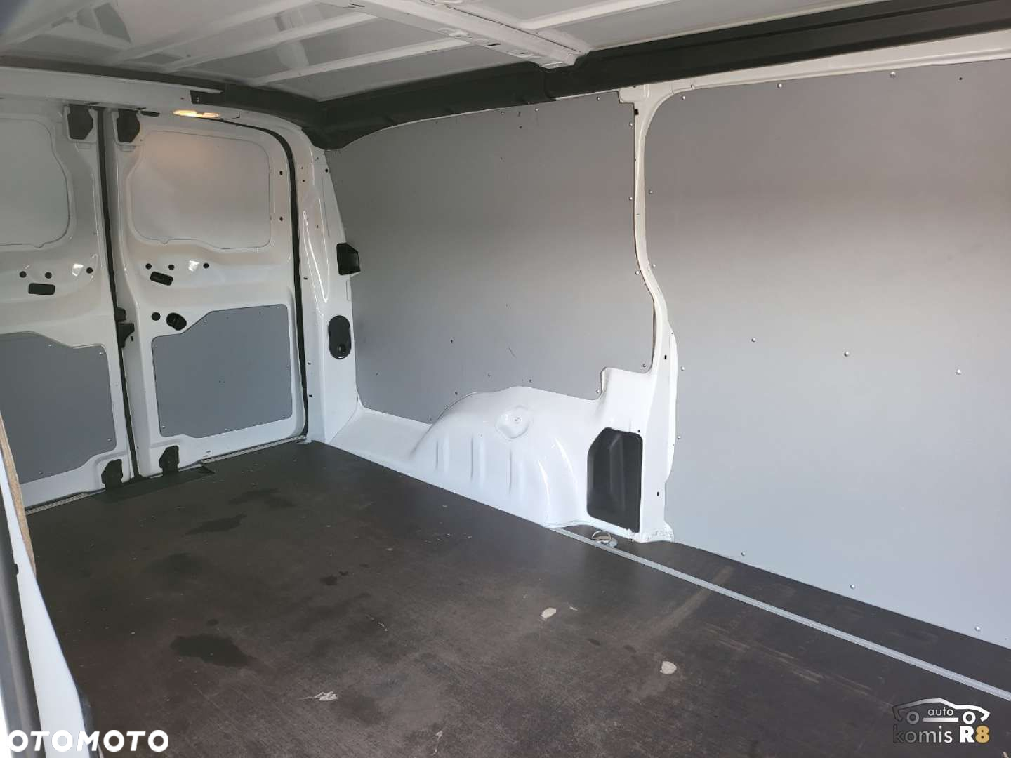 Opel Vivaro - 25