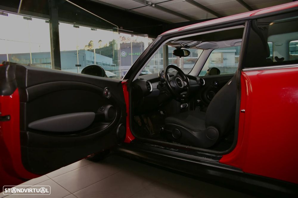 MINI 3 Portas One - 7