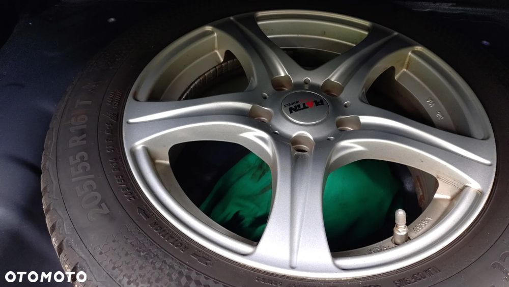Hyundai i30 1.6 GDI BlueDrive Comfort - 29