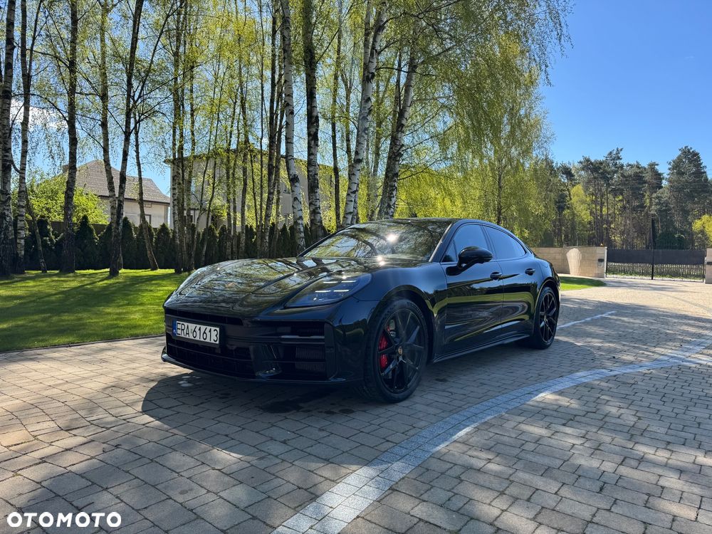 Porsche Panamera 4 E-Hybrid - 3