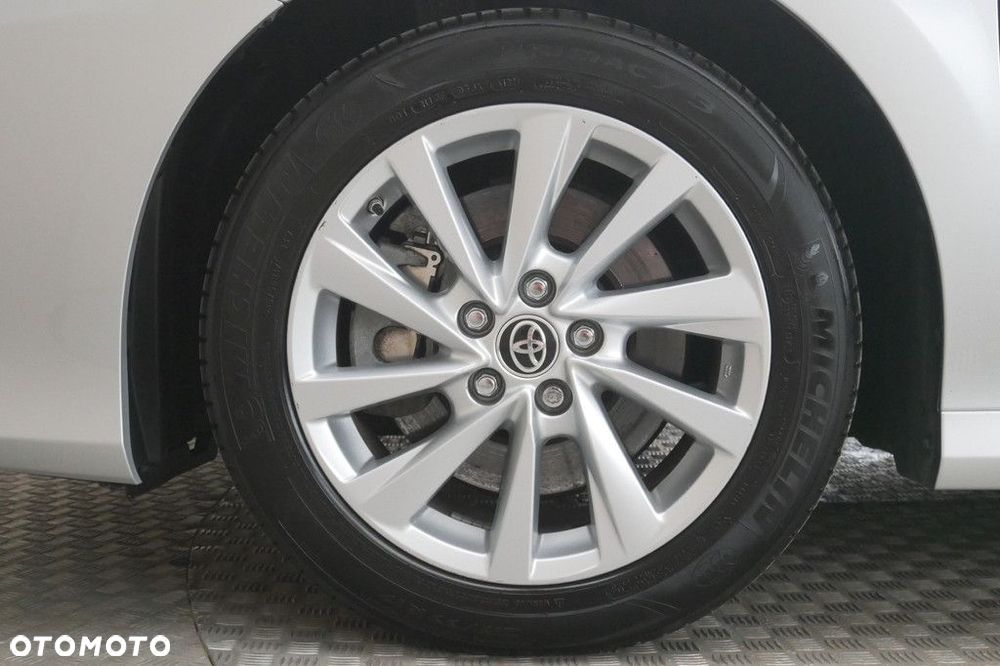 Toyota Camry 2.5 Hybrid Comfort CVT - 14