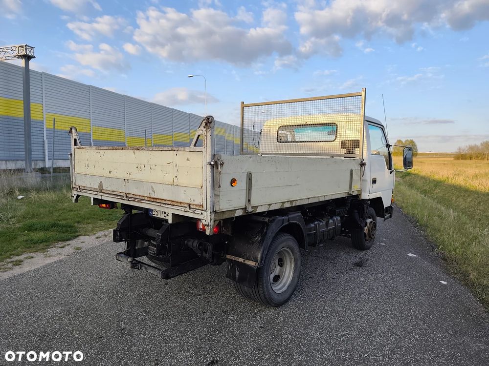 Mitsubishi Canter - 32