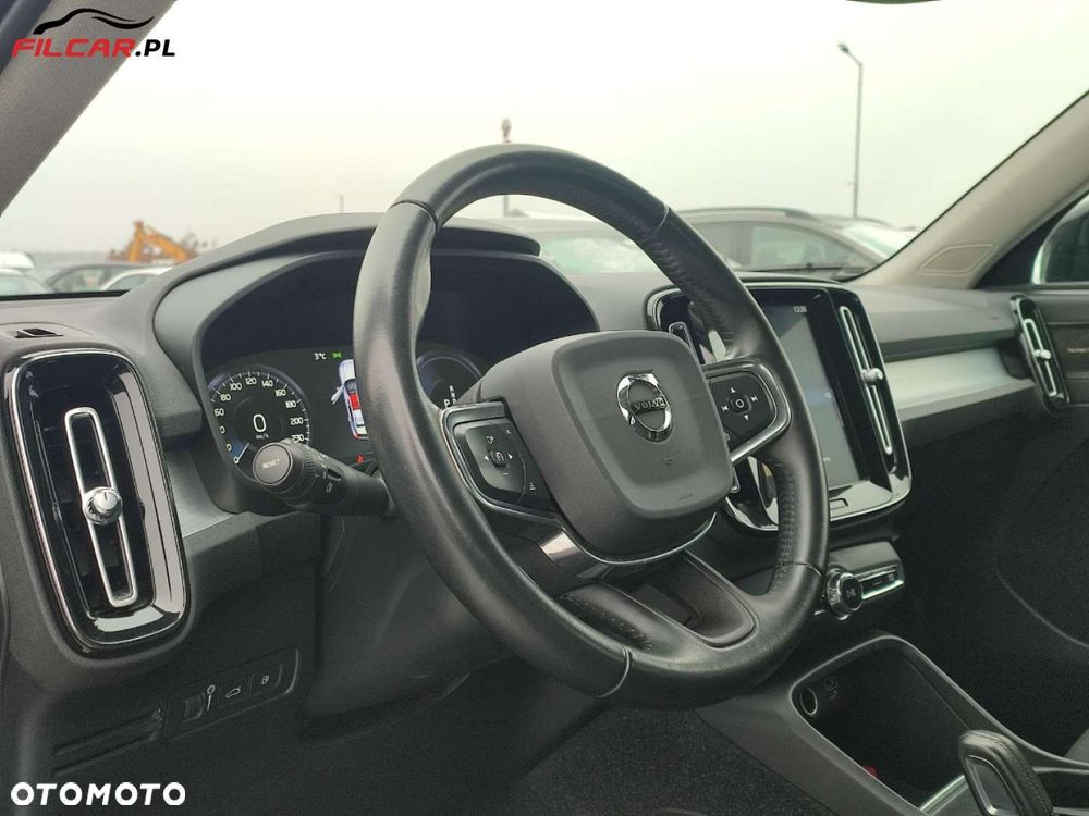 Volvo XC 40 - 5