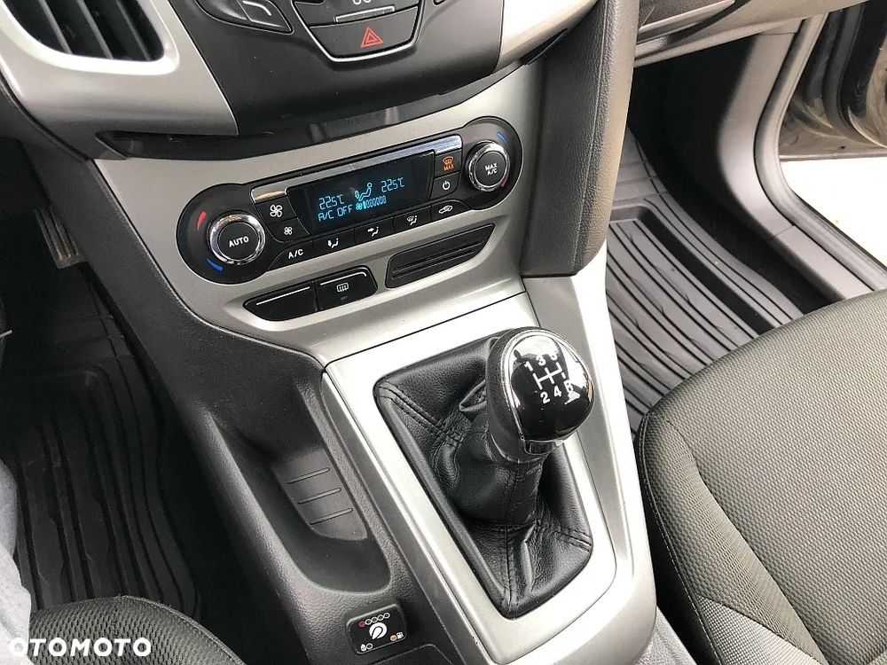 Ford Focus 1.6 Trend - 14
