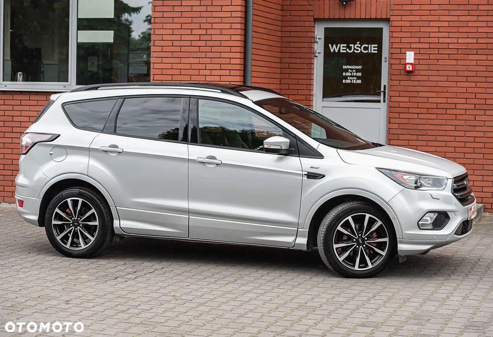 Ford Kuga 1.5 EcoBoost 2x4 ST-Line - 29