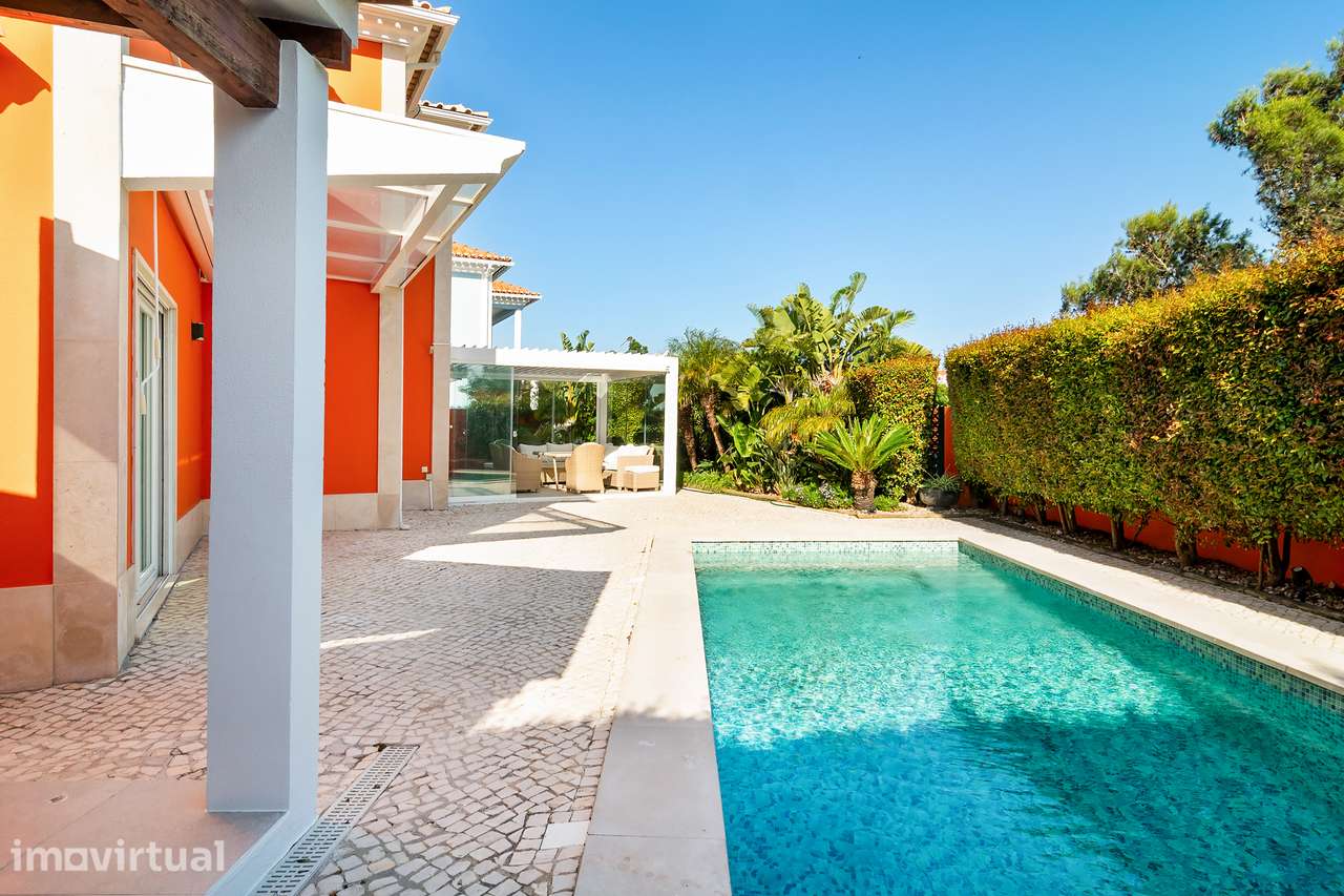 Moradia de Luxo de 5 Assoalhadas em Cascais - Grande imagem: 2/25