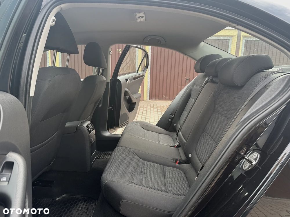 Volkswagen Jetta 1.6 TDI BMT Comfortline - 20