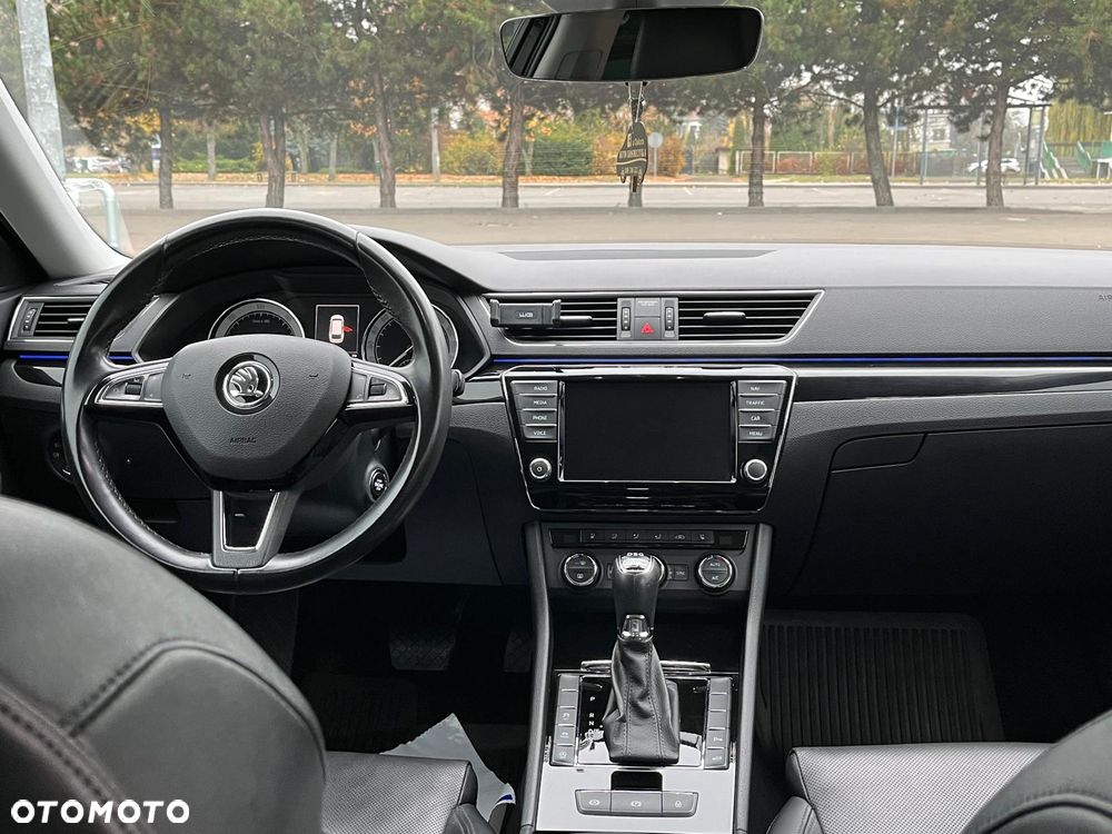 Skoda Superb 2.0 TDI L&K DSG - 10