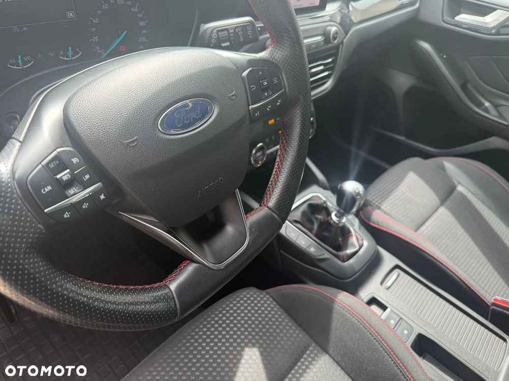 Ford Focus 1.0 EcoBoost ST-Line - 14