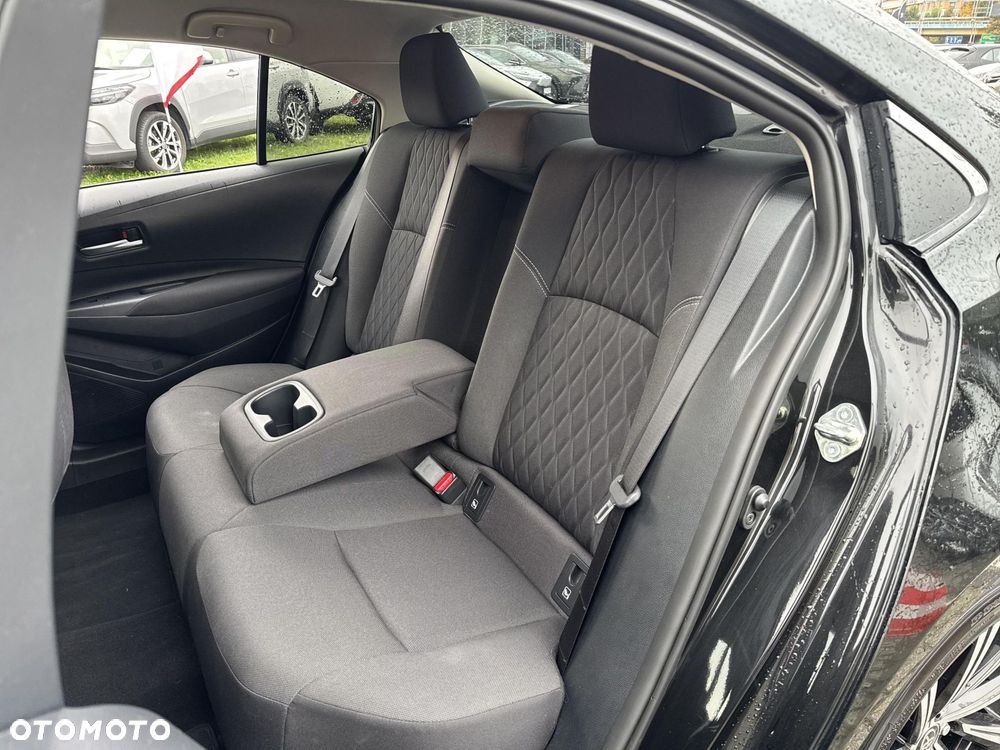 Toyota Corolla - 24