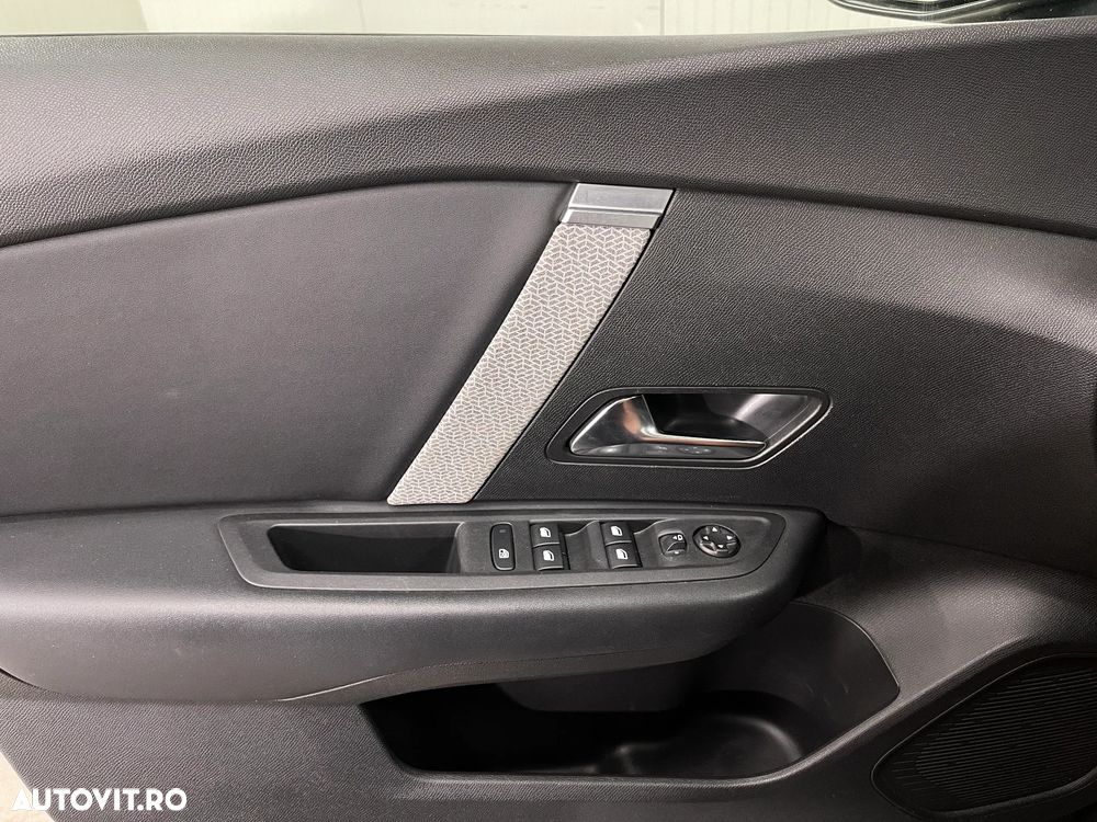 Citroën C4 1.5 BlueHDi S&S EAT8 Feel Pack - 27