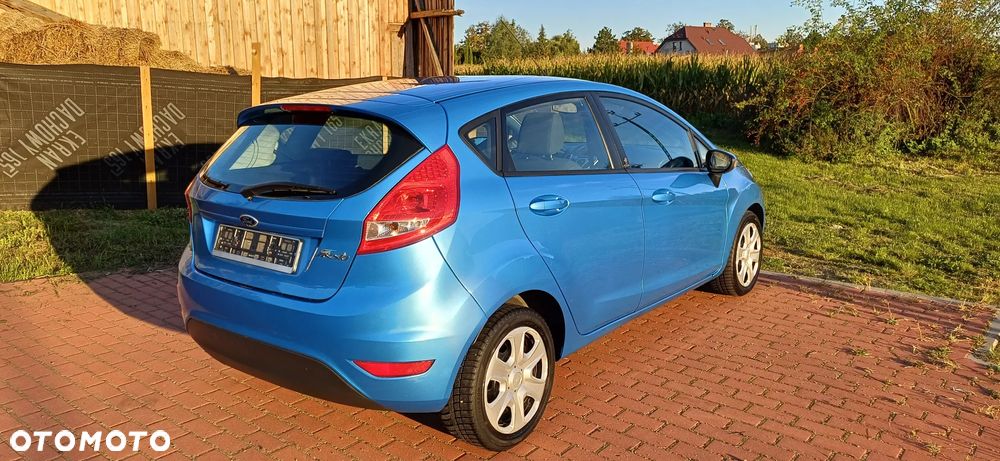 Ford Fiesta 1.25 Champions Edition - 4