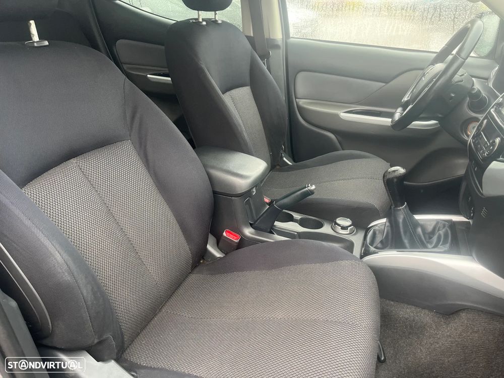 Mitsubishi L200 2.4 DI-D CD Instyle Strakar 4WD - 18