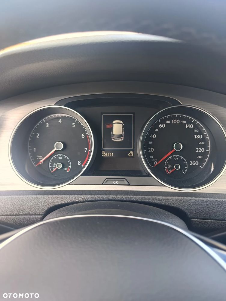 Volkswagen Golf 1.0 TSI BlueMotion Comfortline - 27