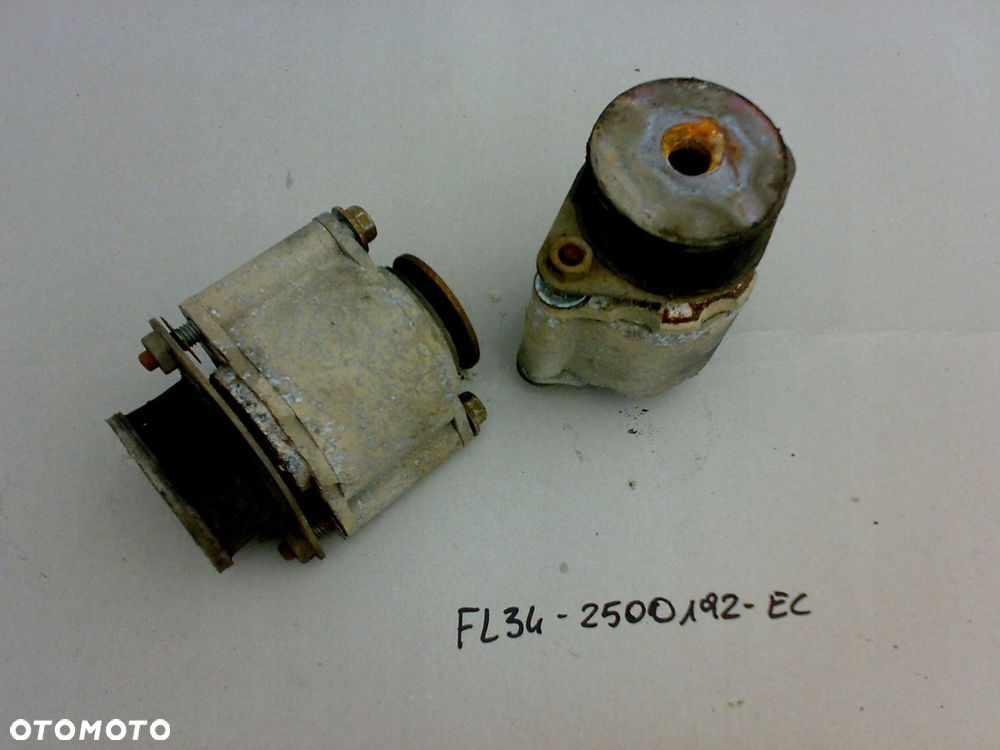 ford f150 f-150 2015 - poduszka mocowanie kabiny - 2