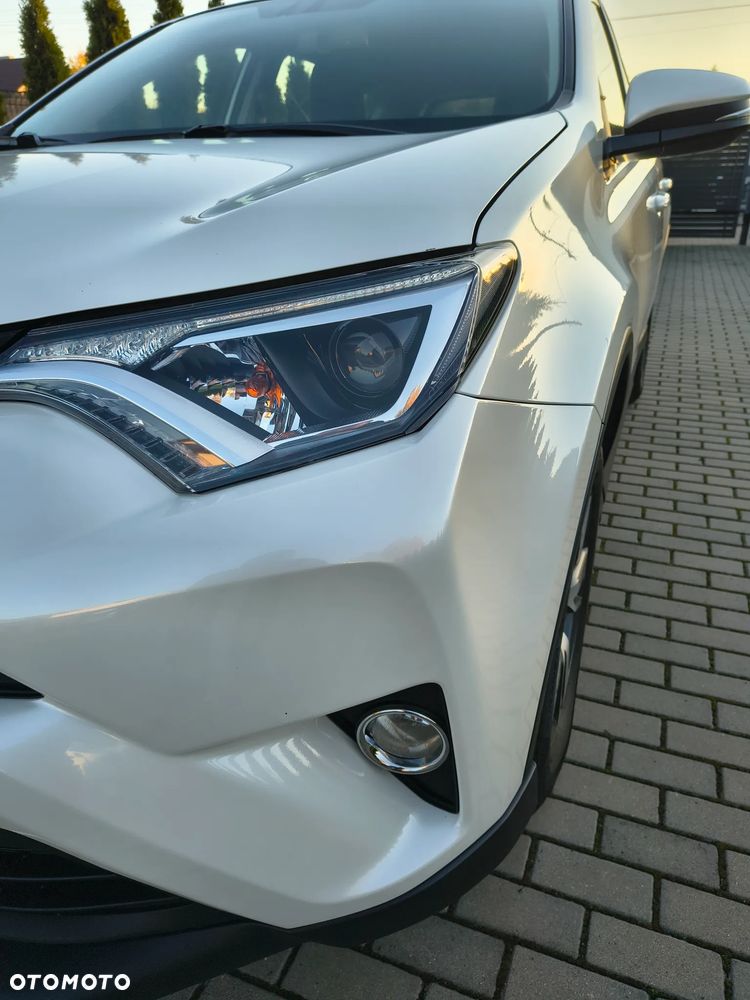 Toyota RAV4 - 30