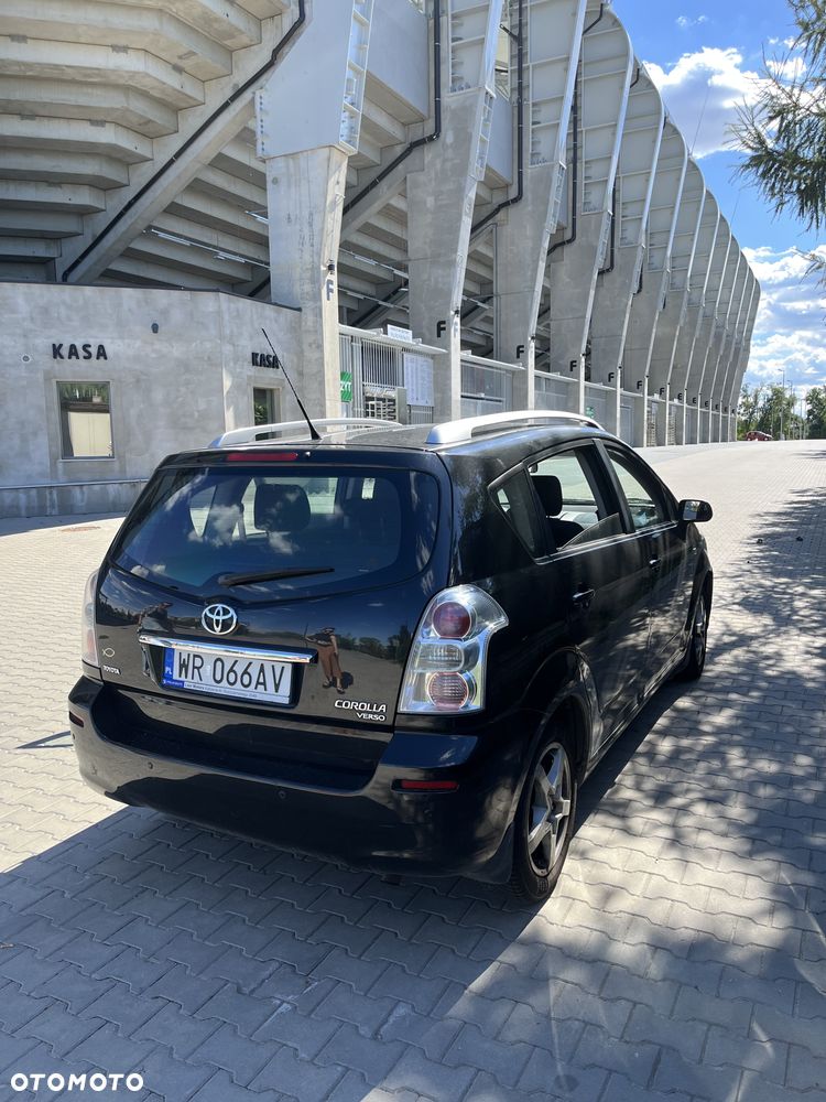 Toyota Corolla Verso - 5