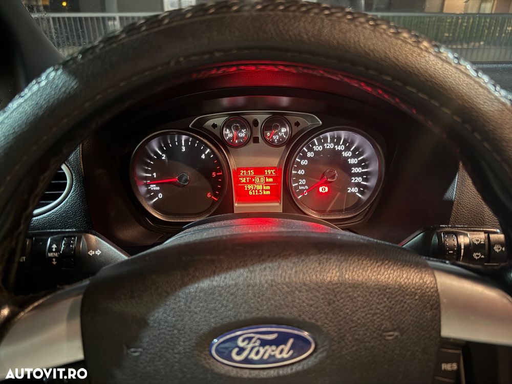 Ford Focus 1.6 TDCi Sport - 13