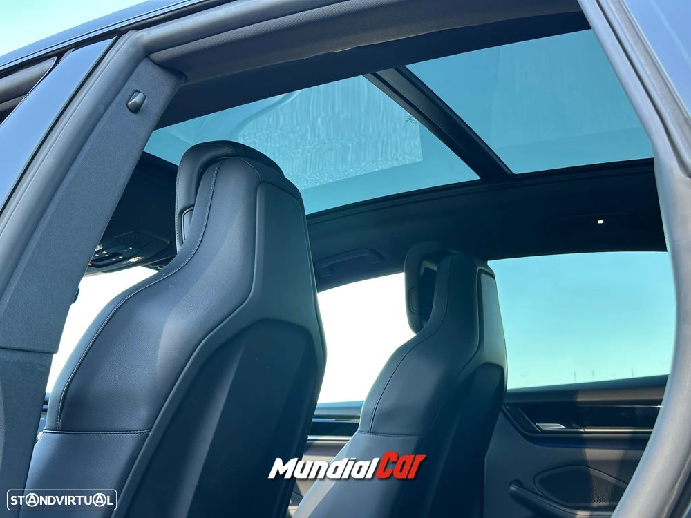 Porsche Macan Electric 4 - 13