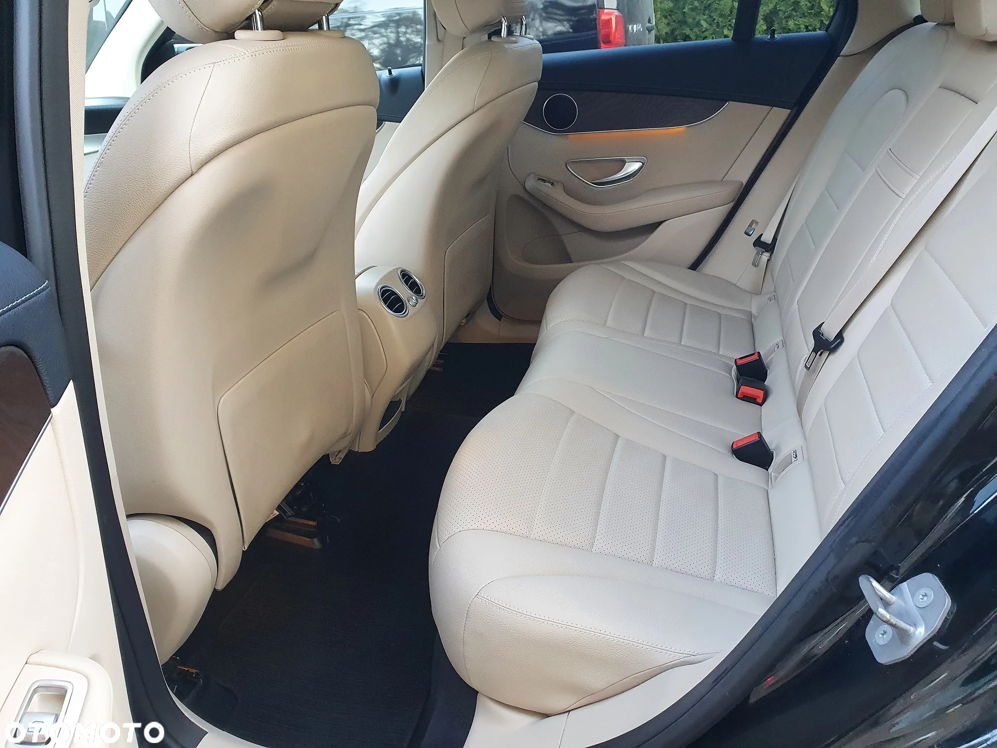 Mercedes-Benz GLC 220 d 4-Matic - 11