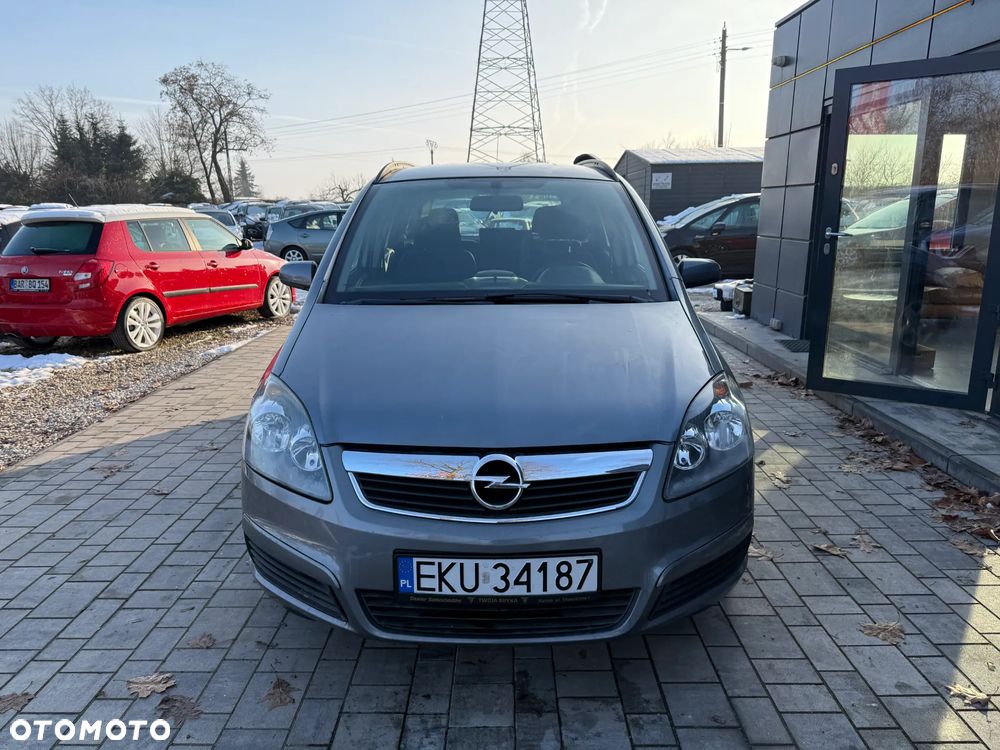 Opel Zafira 1.6 - 8