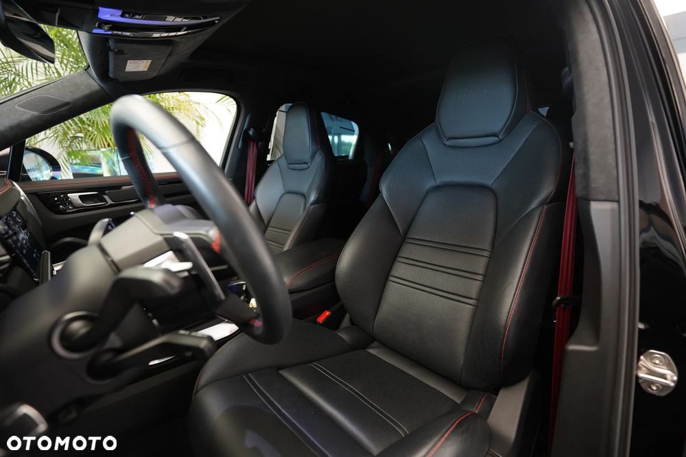 Porsche Cayenne Coupe Turbo - 9