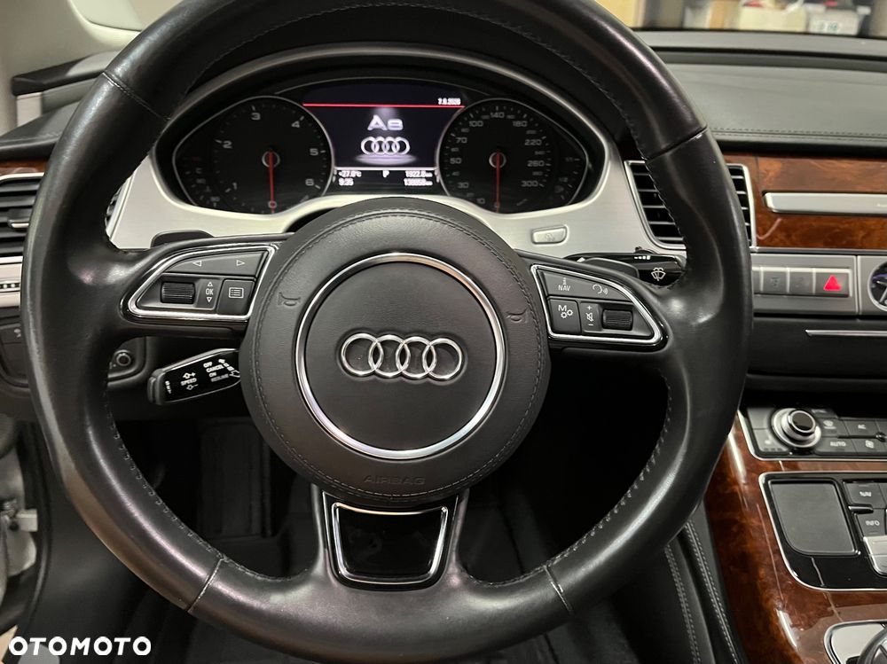 Audi A8 4.2 TDI Quattro - 11
