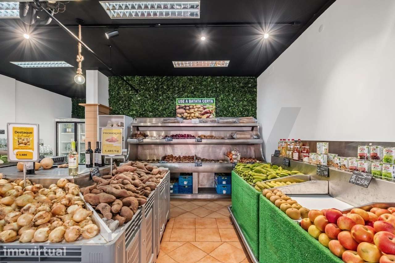 Trespasse de Frutaria – Avenida das Madalenas, Santo António, Funchal - Grande imagem: 3/15
