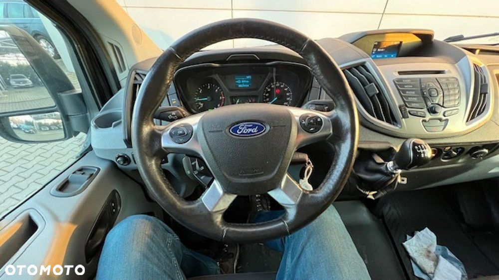 Ford Transit - 17
