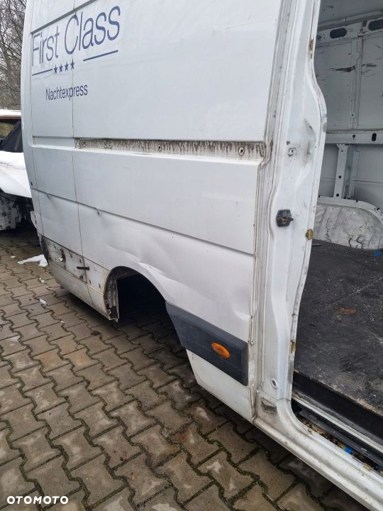 RENAULT MASTER III IV 10- PRAWY BOK L3H2 RWD - 2