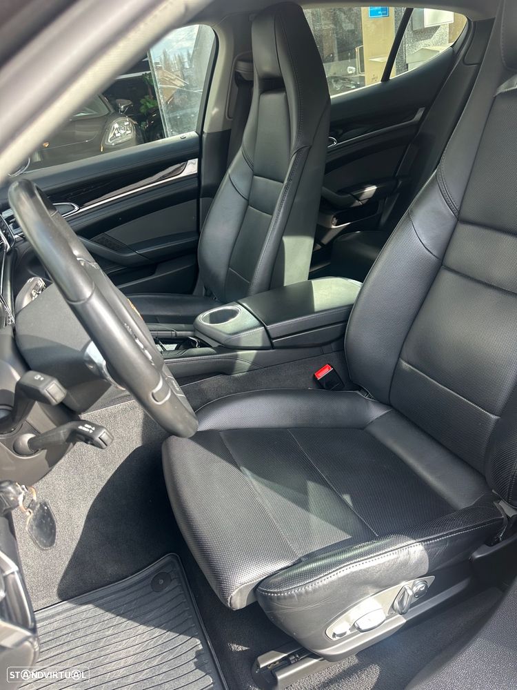 Porsche Panamera Platinum Edition - 18