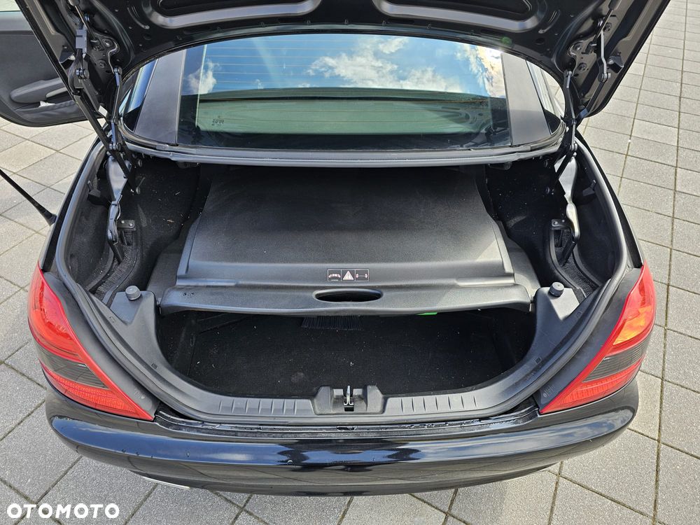 Mercedes-Benz SLK 300 7G-TRONIC 2LOOK Edition - 11