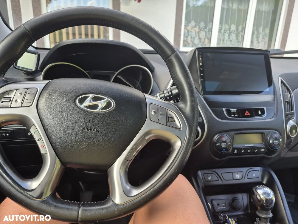 Hyundai ix35 2.0 CRDI Low 2WD GL Classic - 6